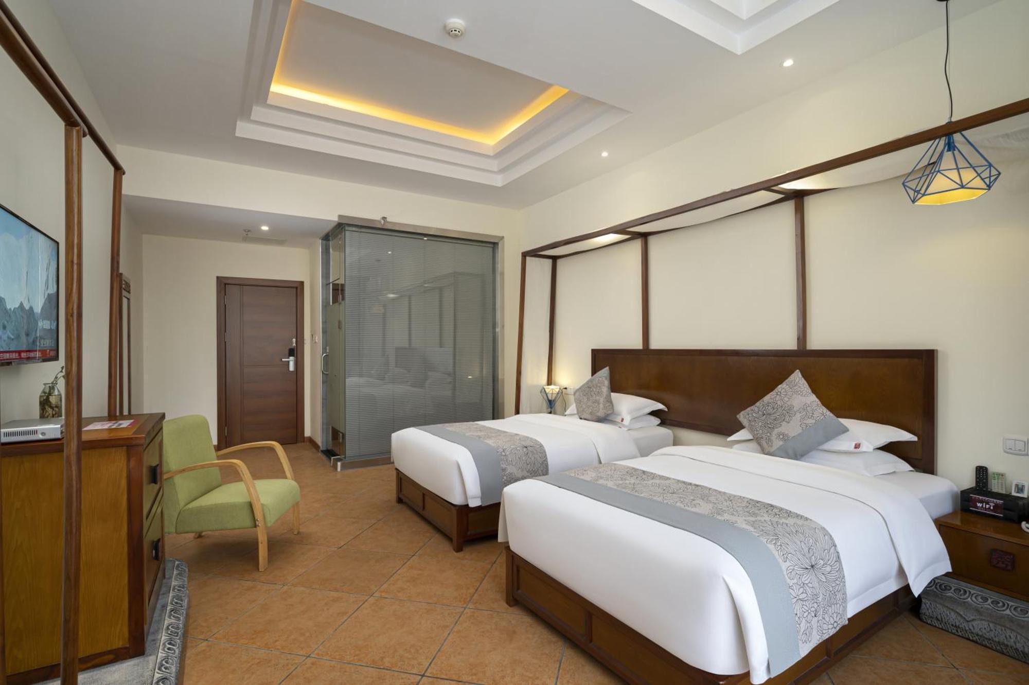 Guilin Crystal Crescent Moon Hotel Exteriör bild